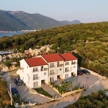 Ferienwohnung Secret Garden Neum Exterior foto