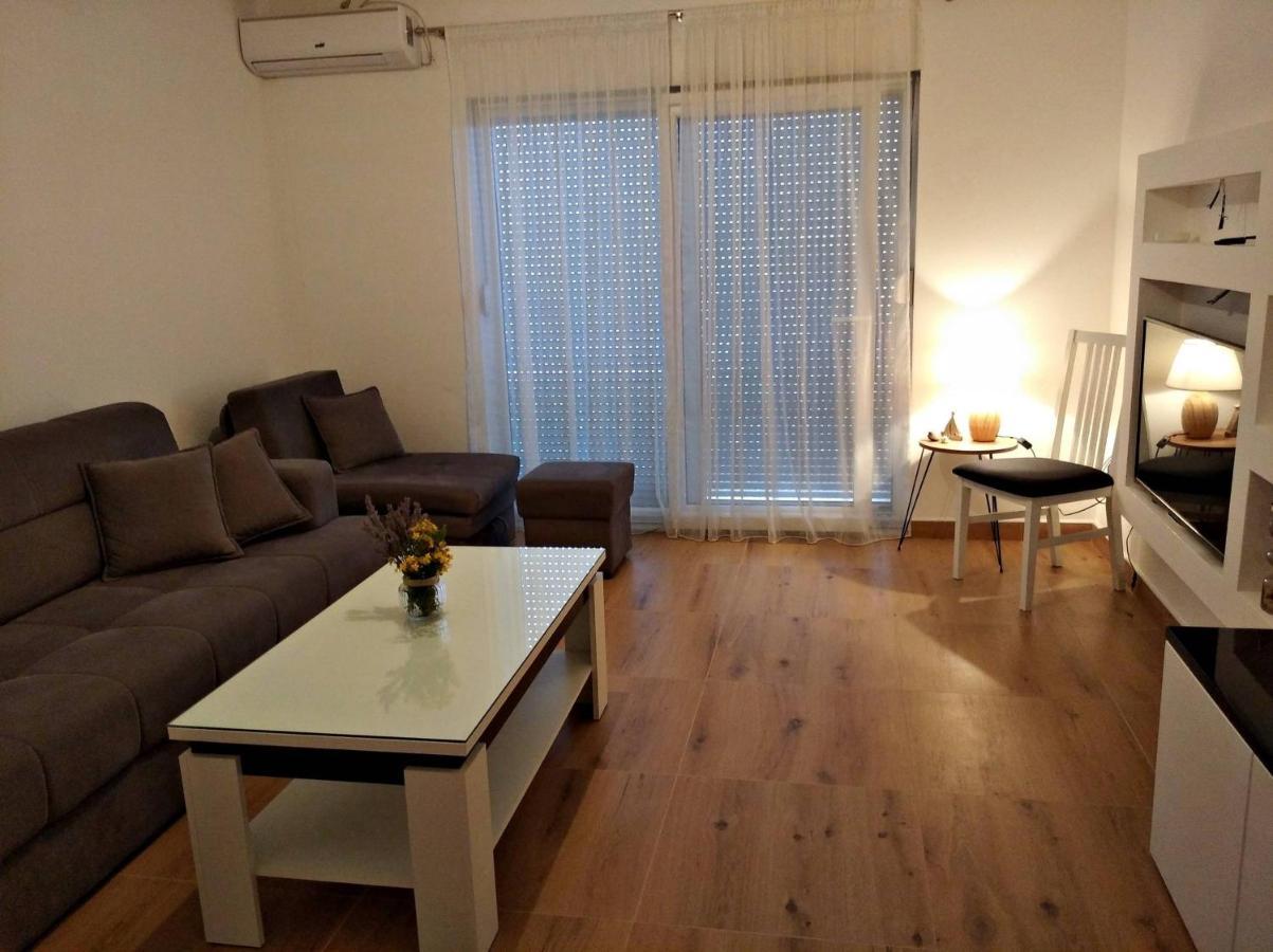 Ferienwohnung Secret Garden Neum Exterior foto