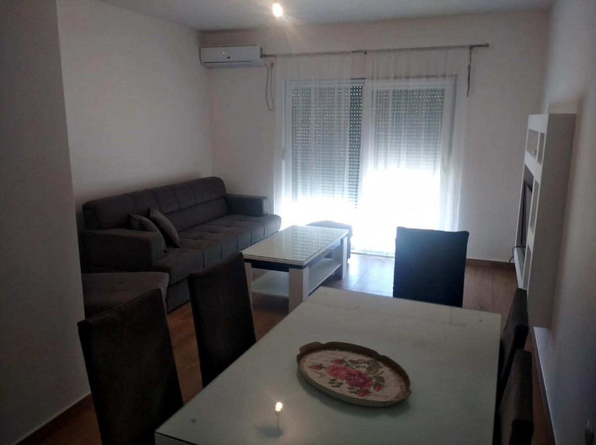 Ferienwohnung Secret Garden Neum Exterior foto