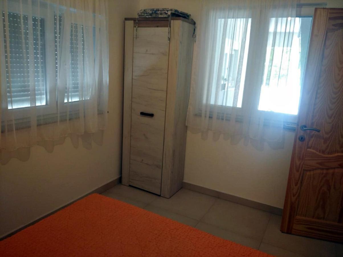 Ferienwohnung Secret Garden Neum Exterior foto