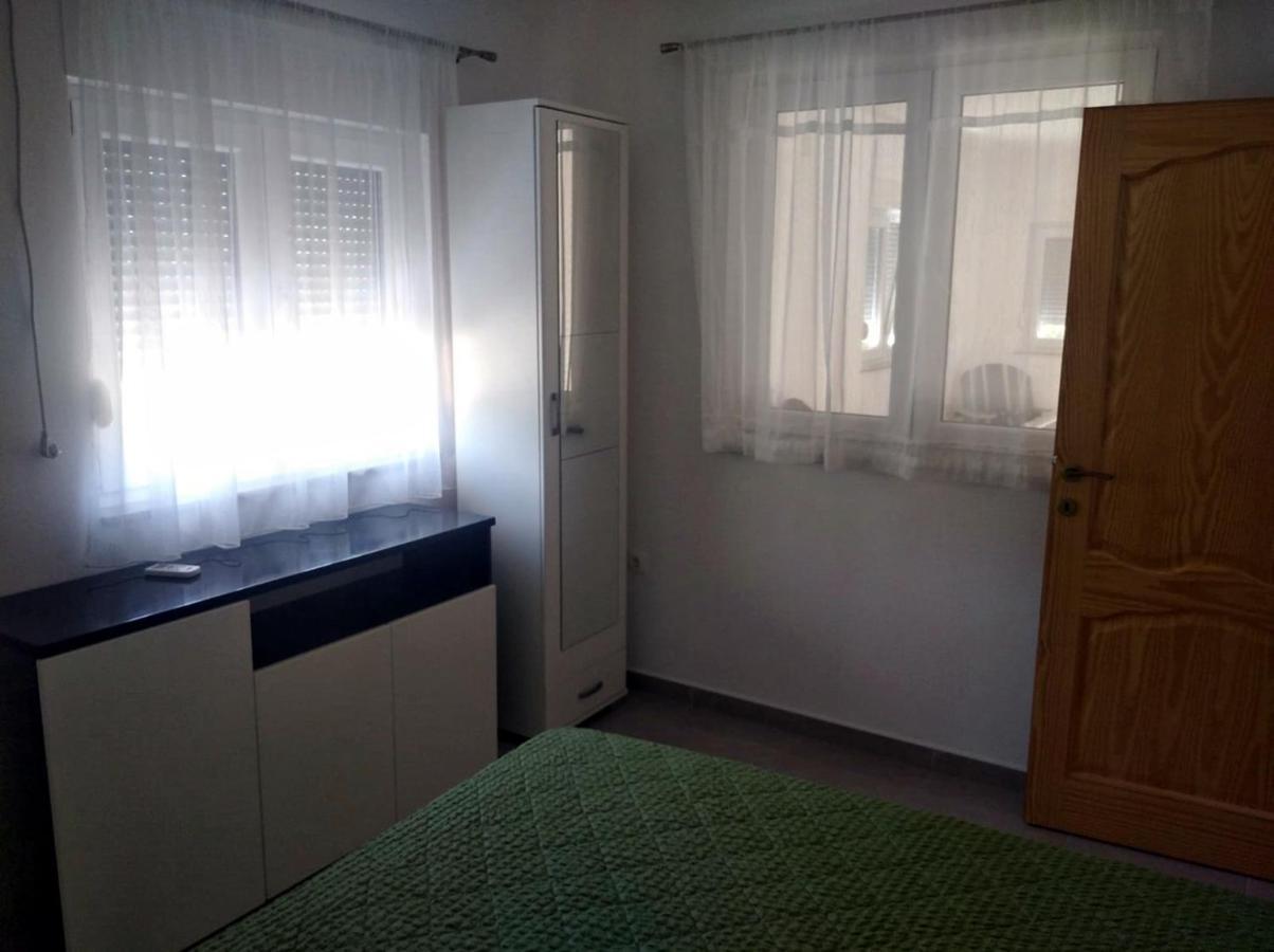 Ferienwohnung Secret Garden Neum Exterior foto